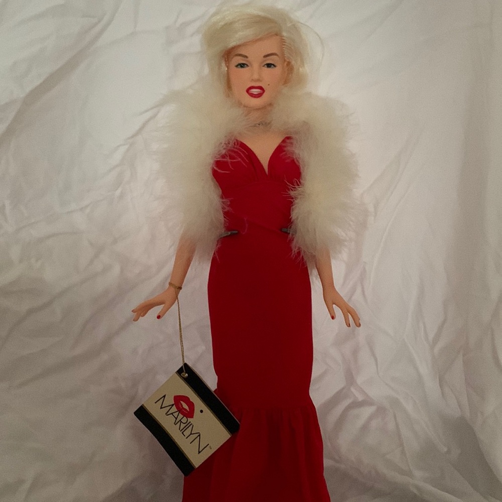 Marilyn Monroe doll
